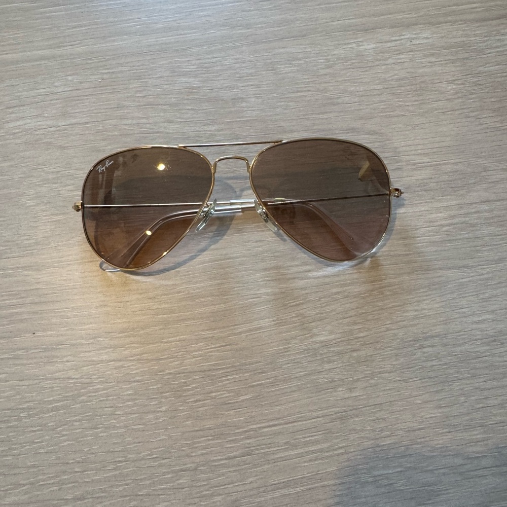 Ray-Ban Gold Aviator Sunglasses
